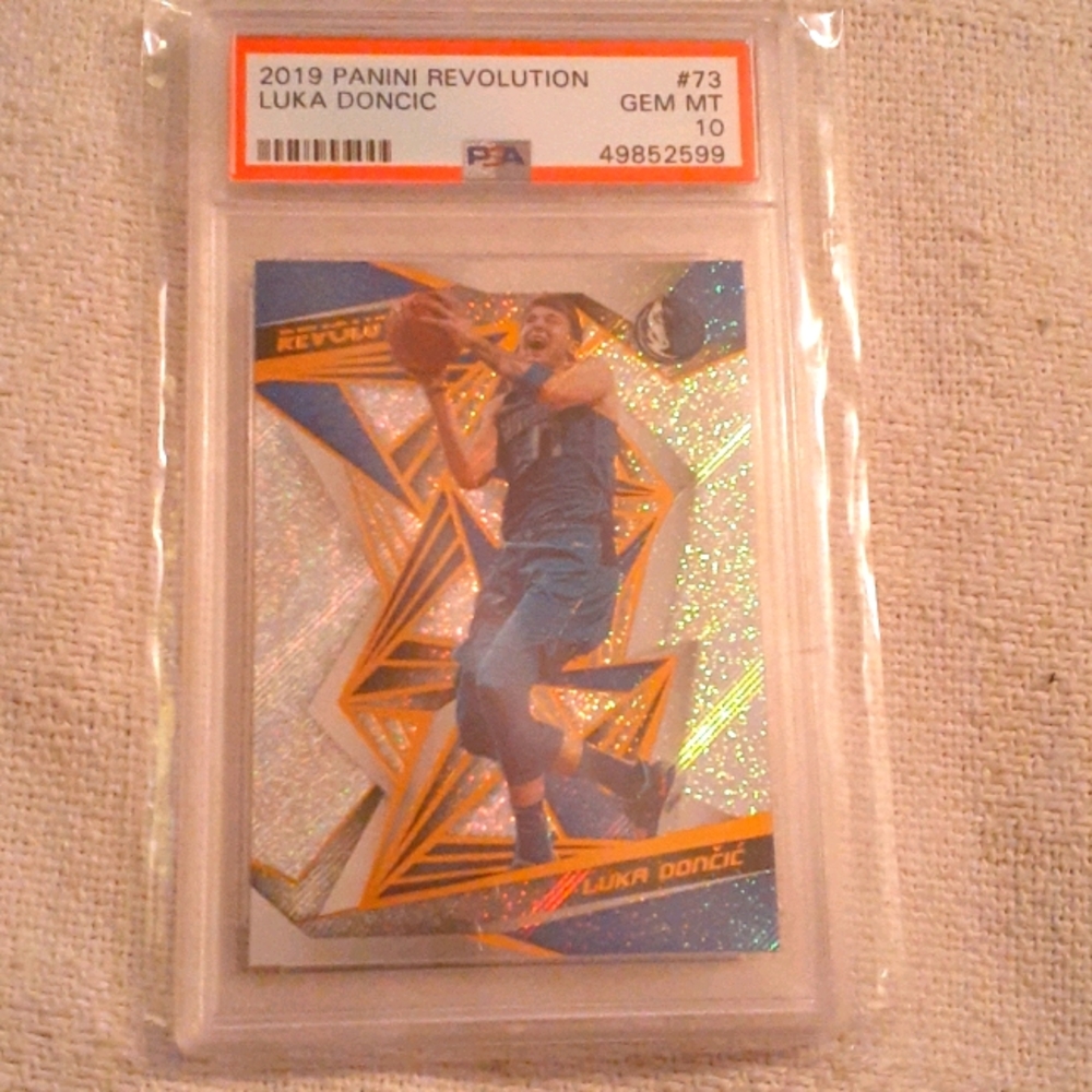 *OFFER* Graded Luka Doncic GMA 10